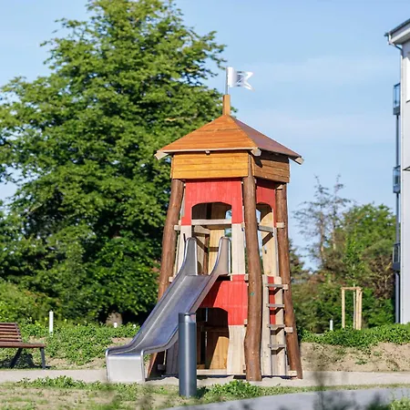 Ostseefeeling - 5 Sterne Mit Suedbalkon In Der Seefahrtschule דירה *