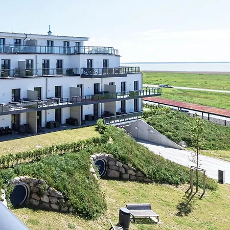 Ostseefeeling - 5 Sterne Mit Suedbalkon In Der Seefahrtschule Wustrow *