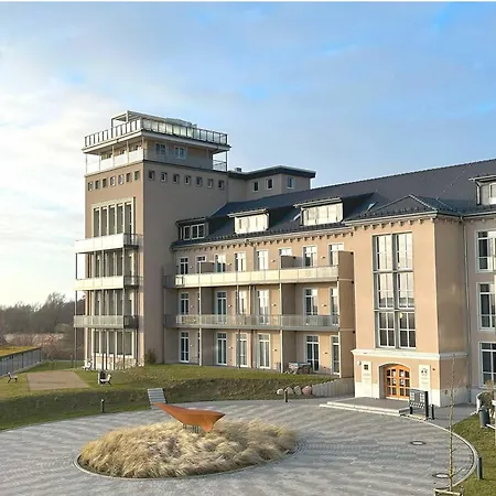 Ostseefeeling - 5 Sterne Mit Suedbalkon In Der Seefahrtschule דירה *