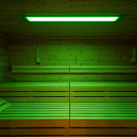 Ostseefeeling - 5 Sterne Mit Suedbalkon In Der Seefahrtschule ווסטרו