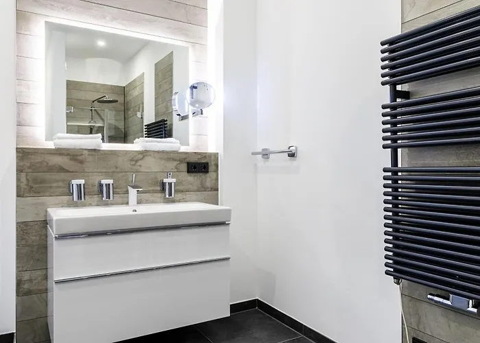 アパート Ostseefeeling - 5 Sterne Mit Suedbalkon In Der Seefahrtschule *